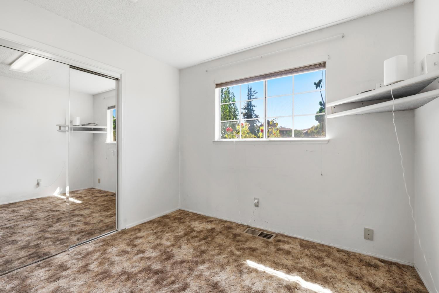 808 Ford Ct, Modesto, CA 95350