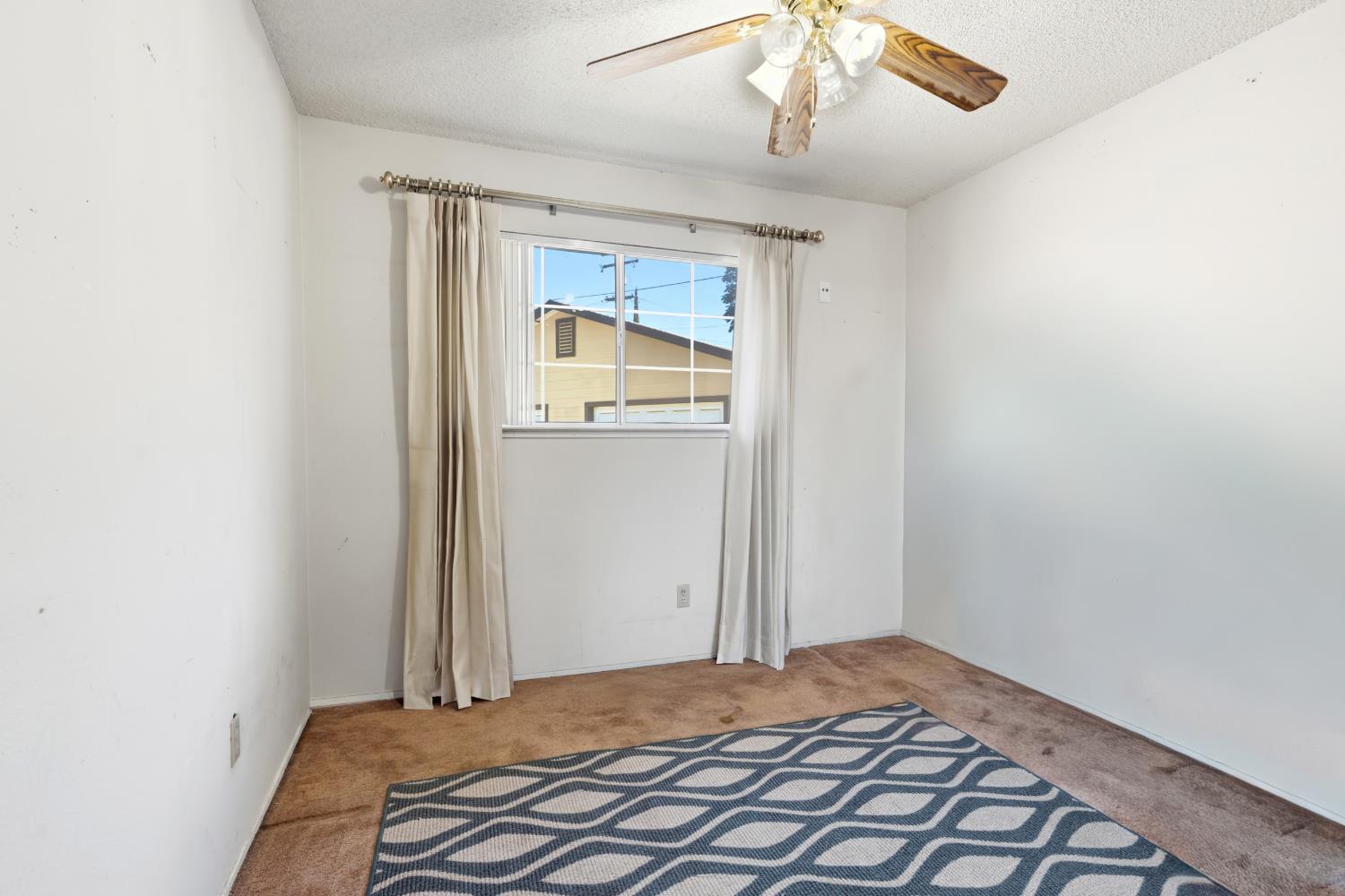 808 Ford Ct, Modesto, CA 95350
