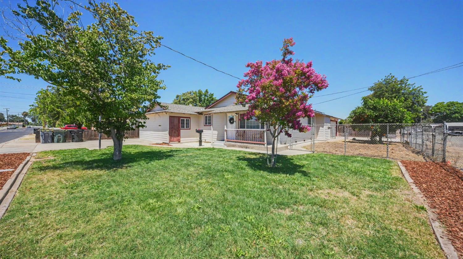 6600 8th St, Riverbank, CA 95367