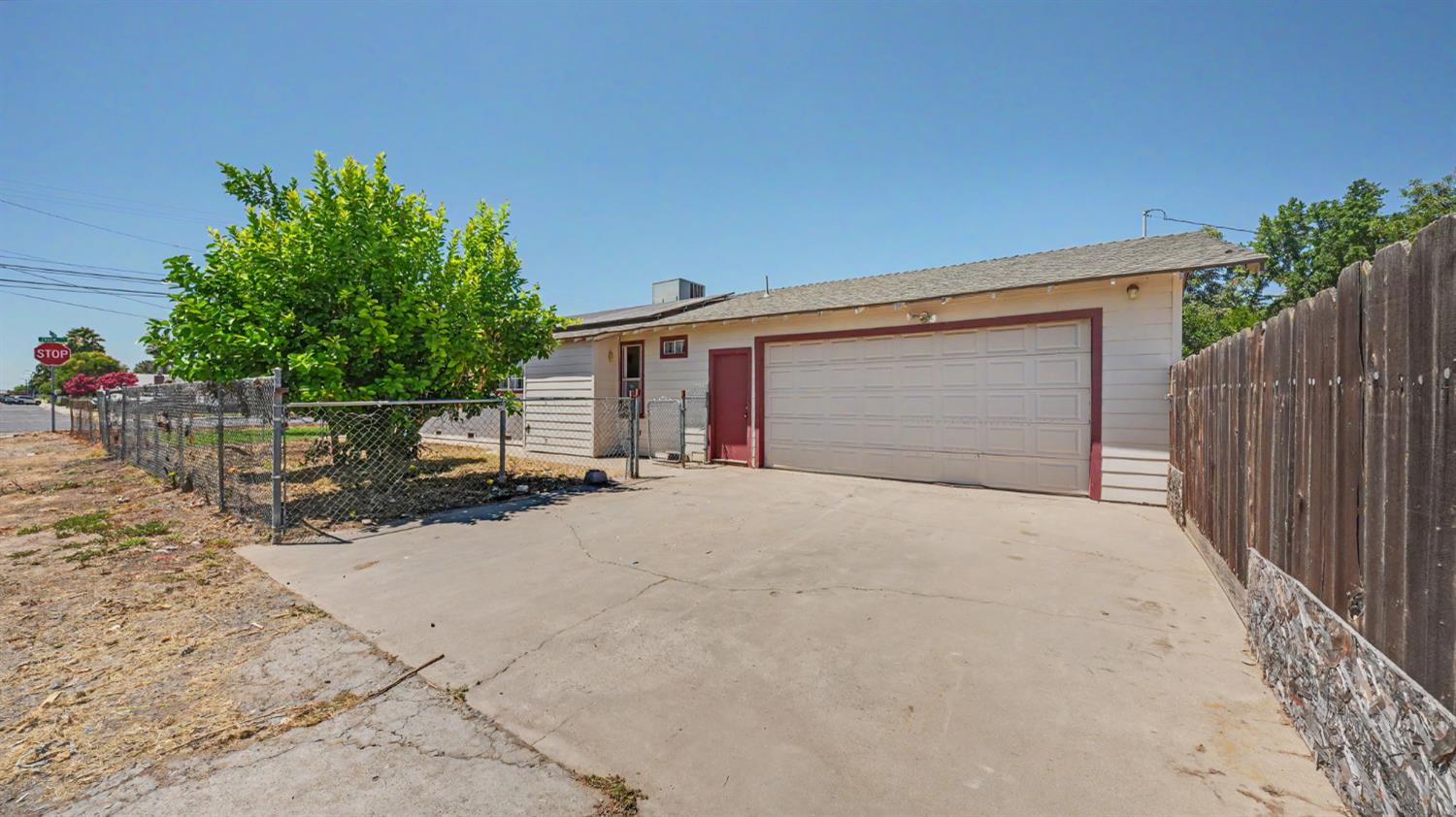 6600 8th St, Riverbank, CA 95367
