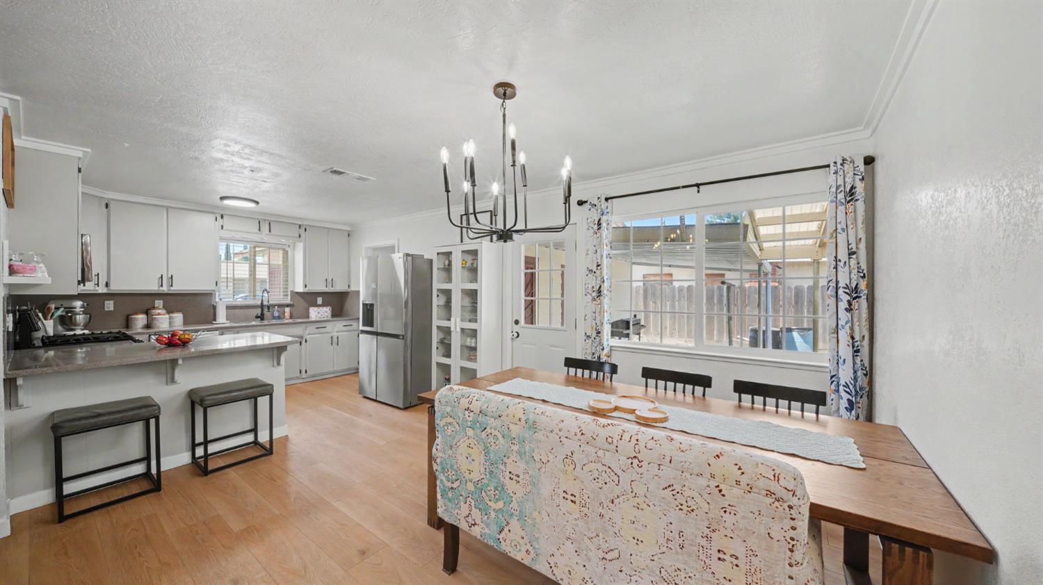 6600 8th St, Riverbank, CA 95367