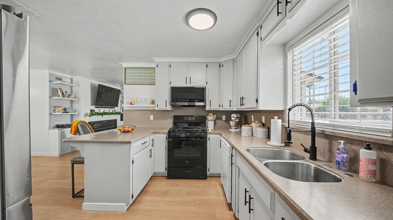 6600 8th St, Riverbank, CA 95367
