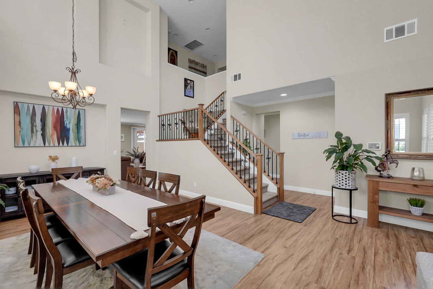 2920 Essie Way, Modesto, CA 95355