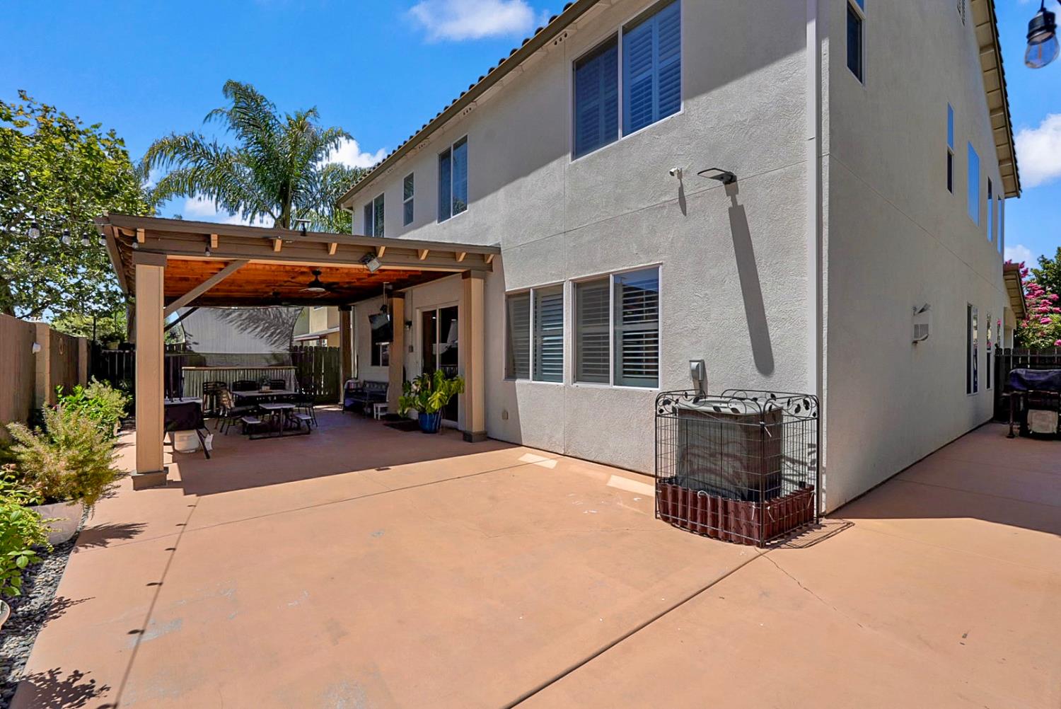 2920 Essie Way, Modesto, CA 95355