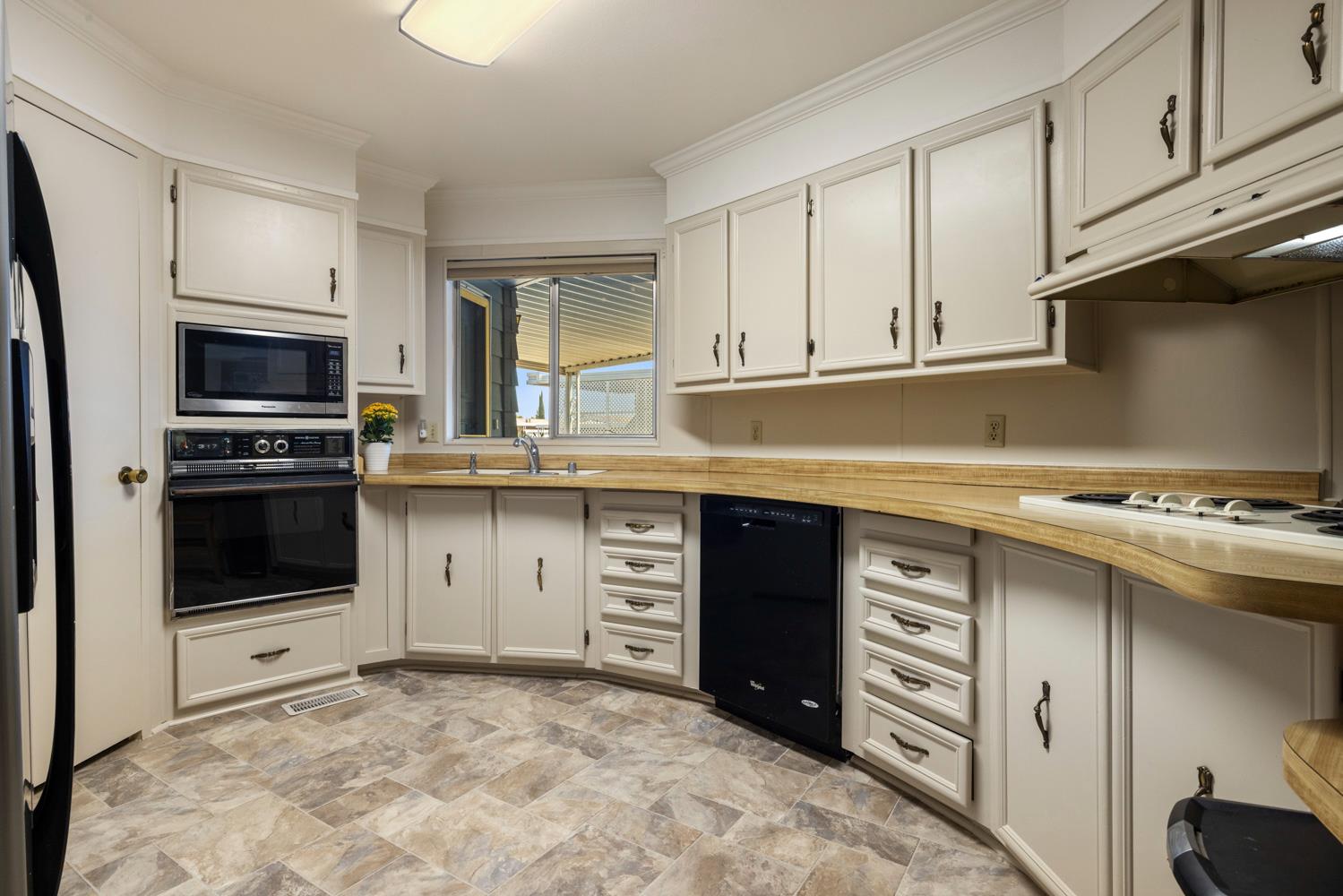 1400 N. Tully Rd #86, Turlock, CA 95382