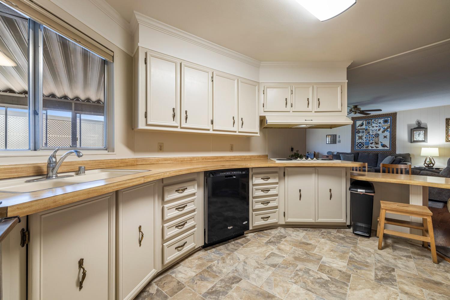 1400 N. Tully Rd #86, Turlock, CA 95382