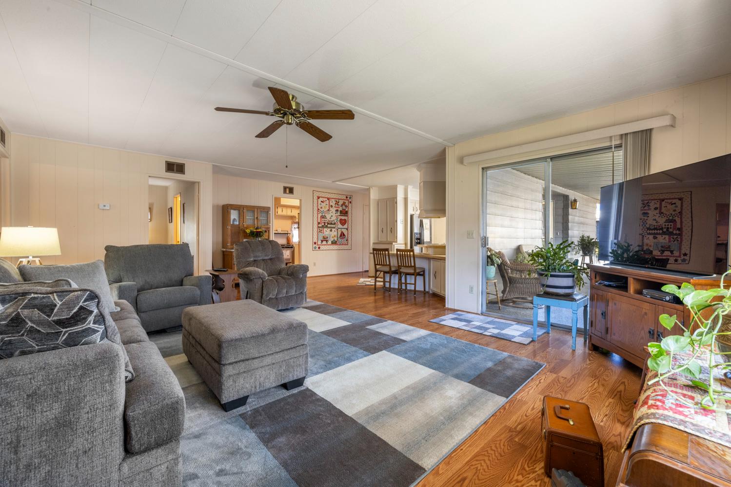 1400 N. Tully Rd #86, Turlock, CA 95382