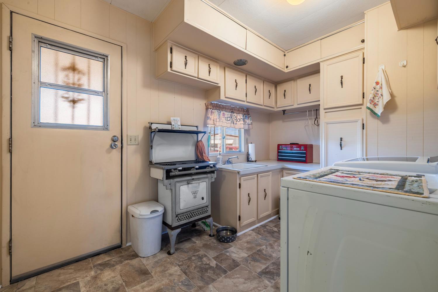 1400 N. Tully Rd #86, Turlock, CA 95382