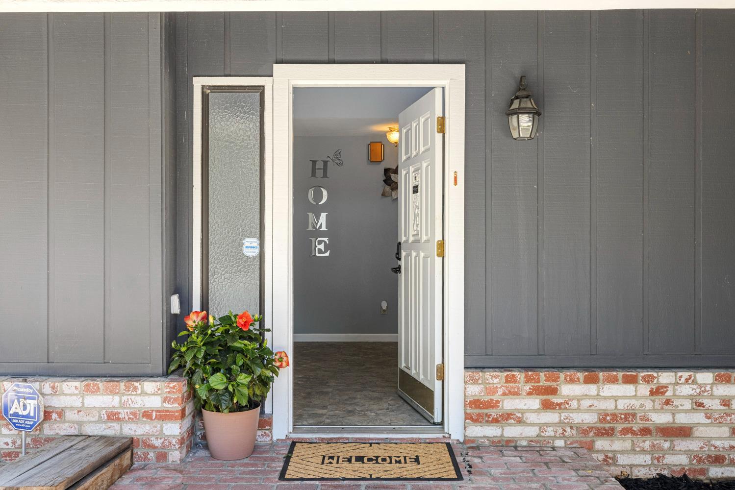 1941 Bridgewood Way, Modesto, CA 95355