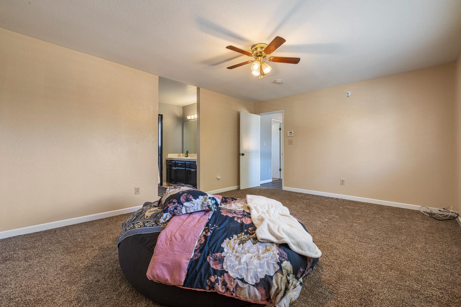 1941 Bridgewood Way, Modesto, CA 95355