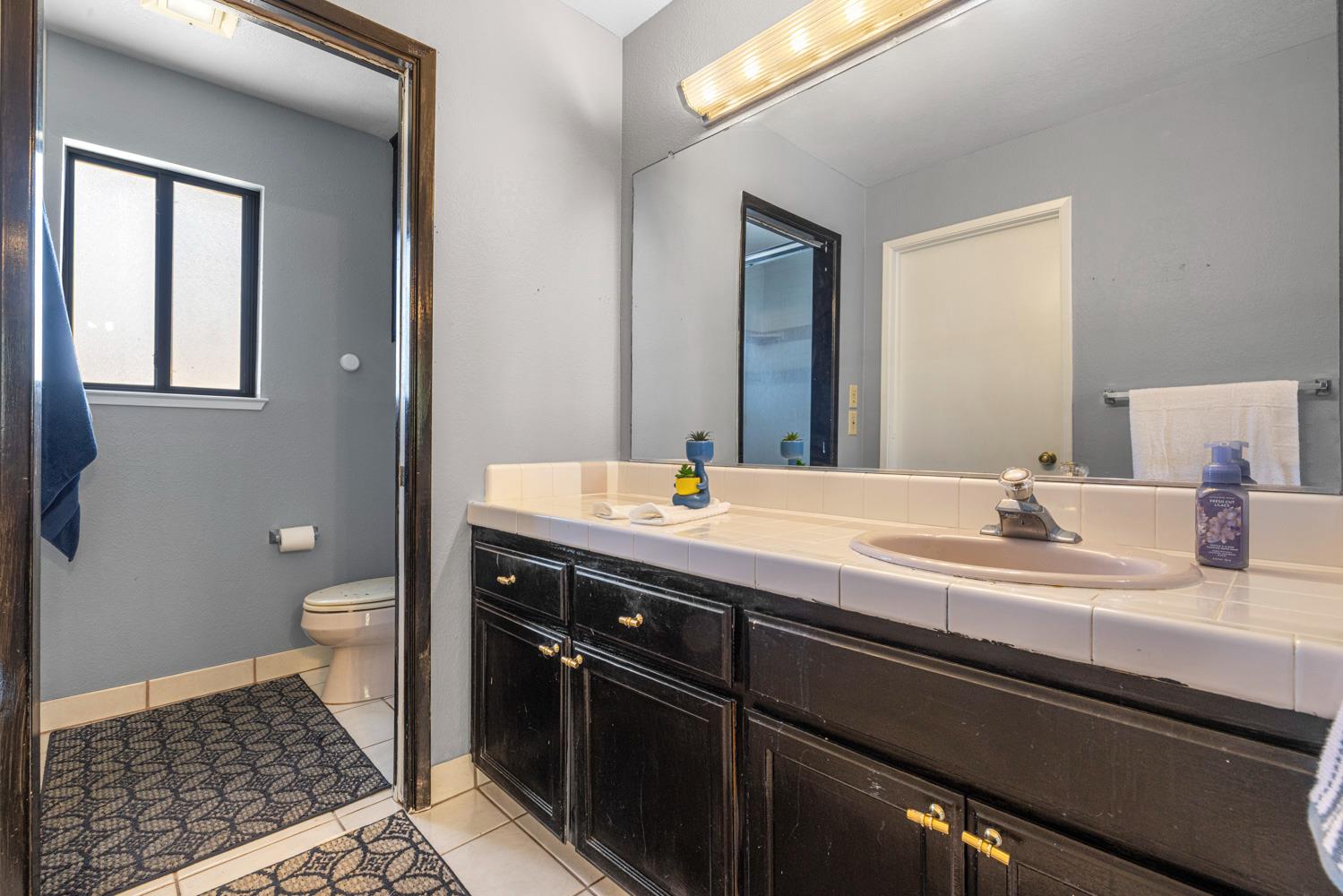 1941 Bridgewood Way, Modesto, CA 95355