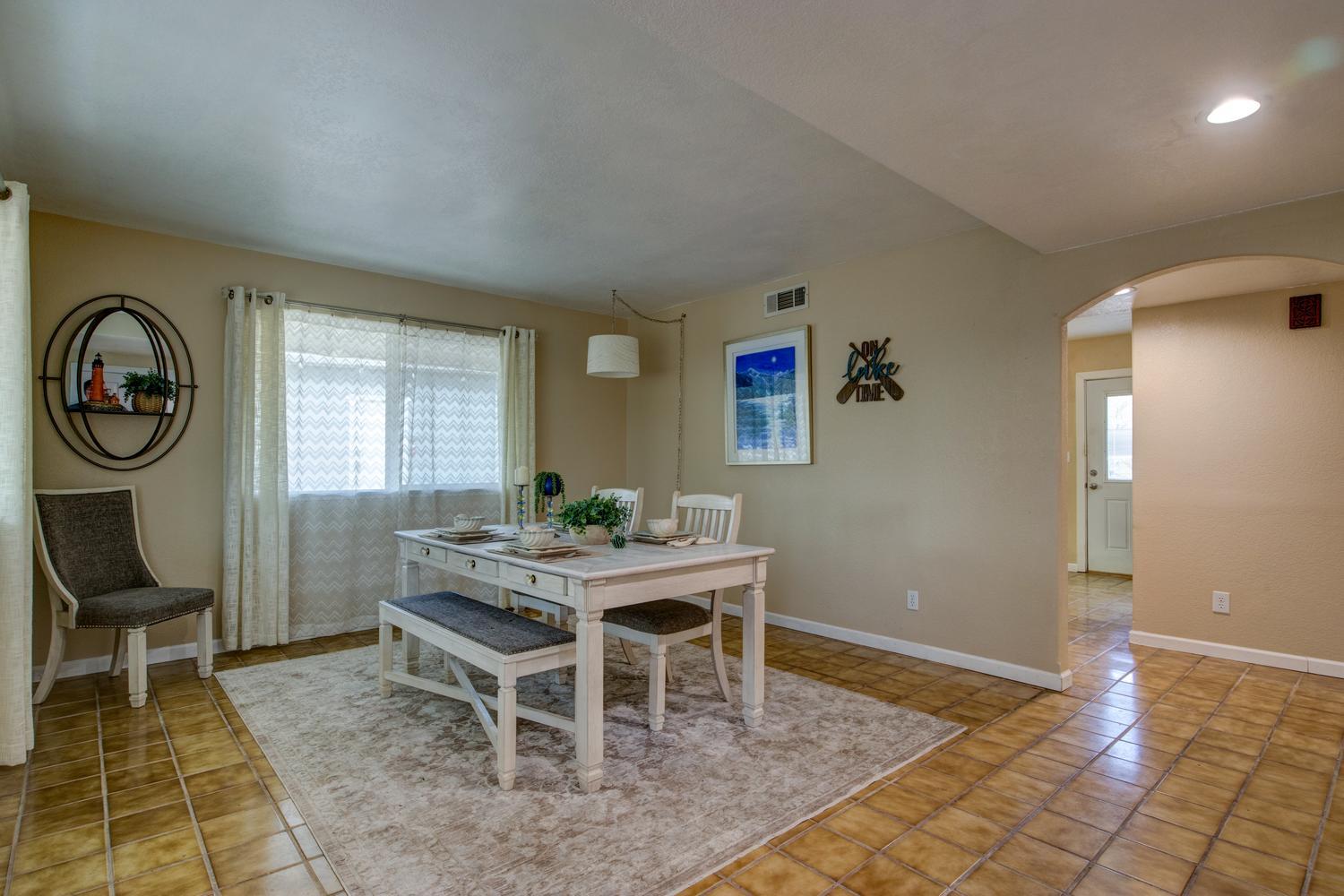5887 Enramada Dr, La Grange, CA 95329