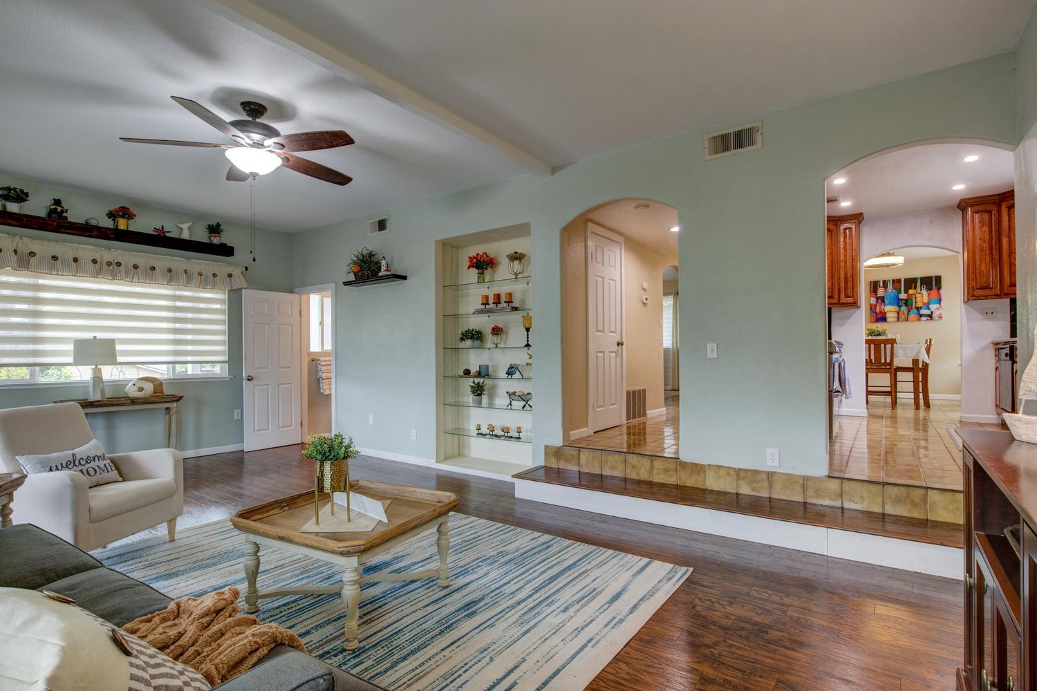 5887 Enramada Dr, La Grange, CA 95329