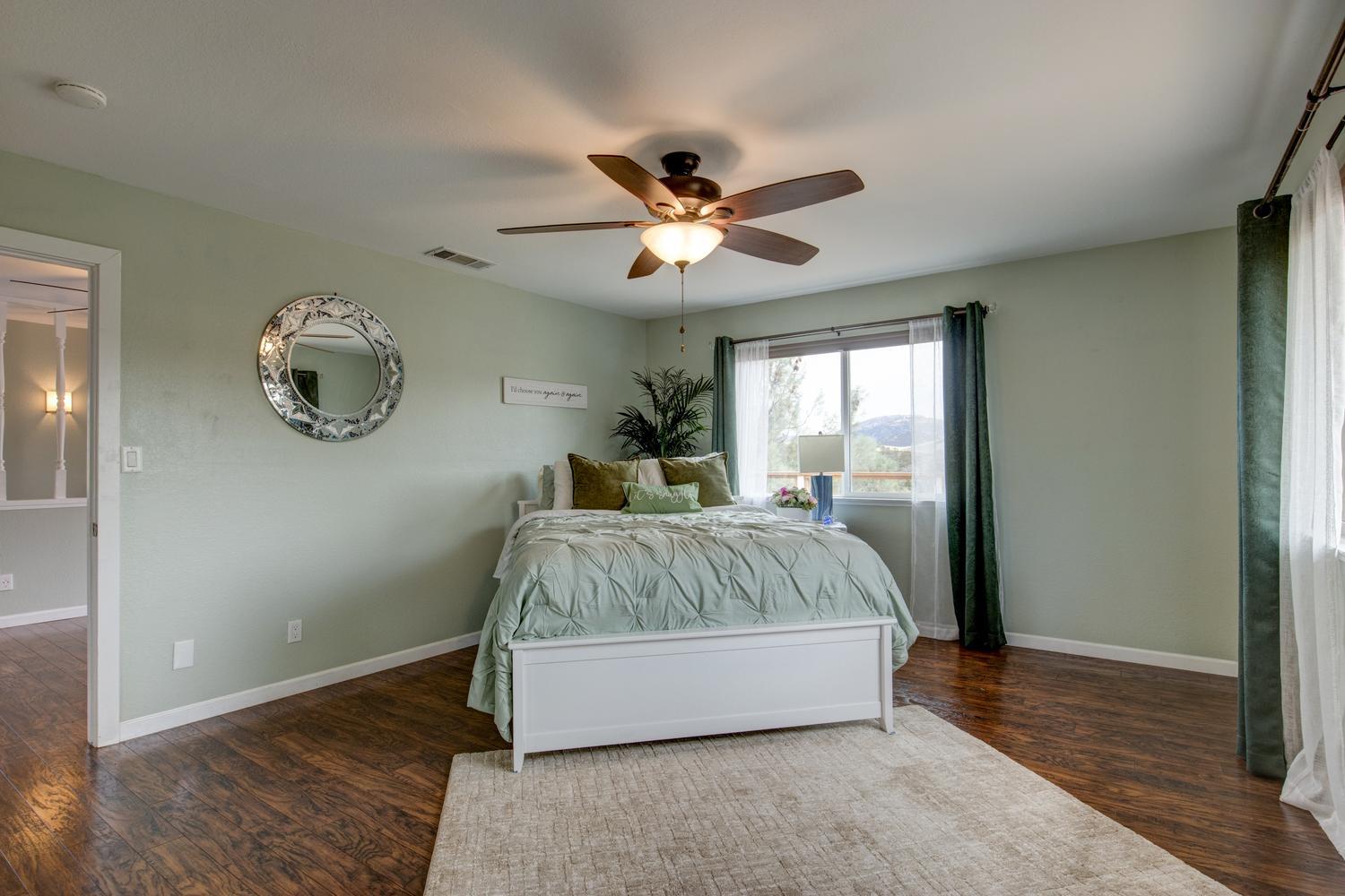 5887 Enramada Dr, La Grange, CA 95329