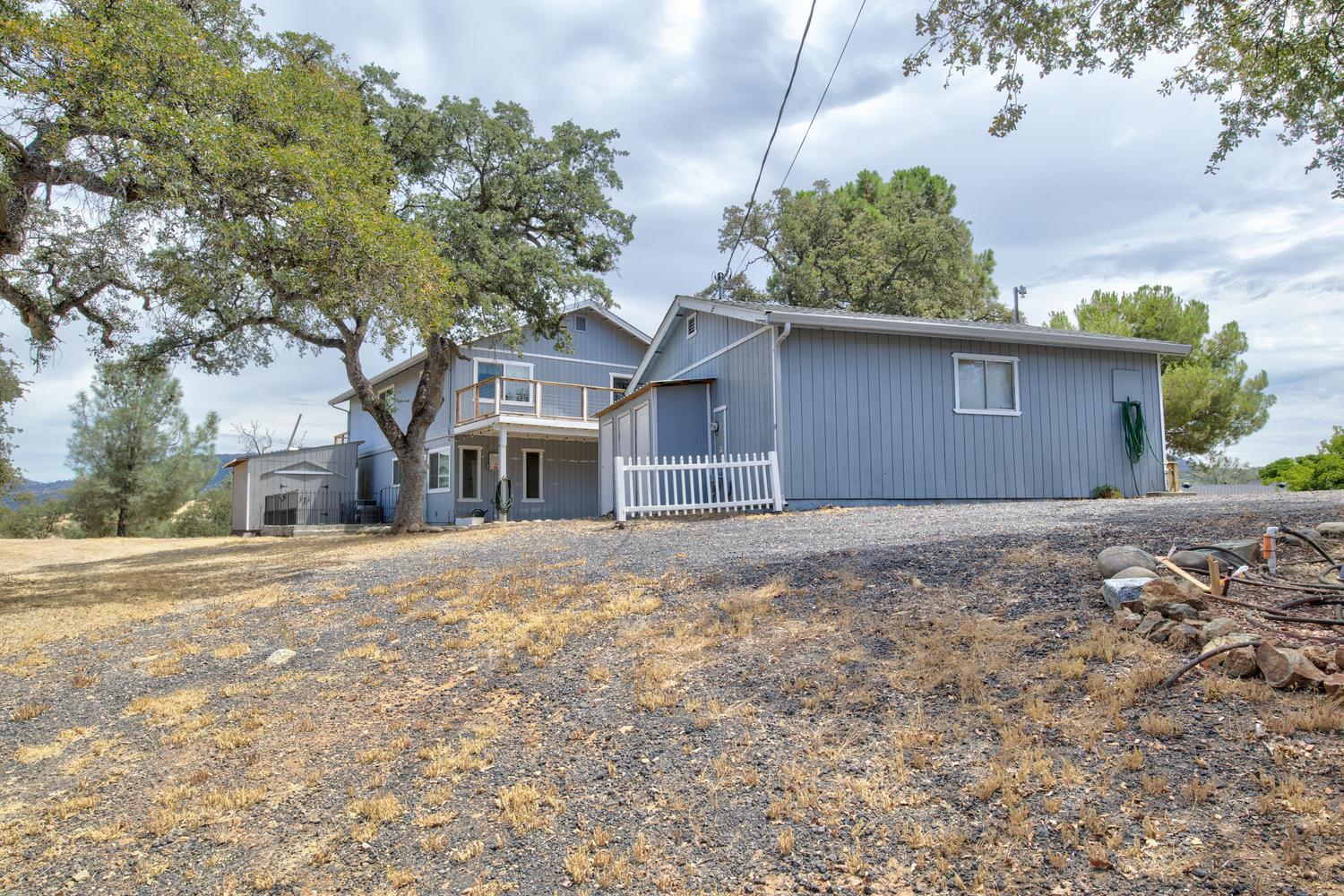 5887 Enramada Dr, La Grange, CA 95329