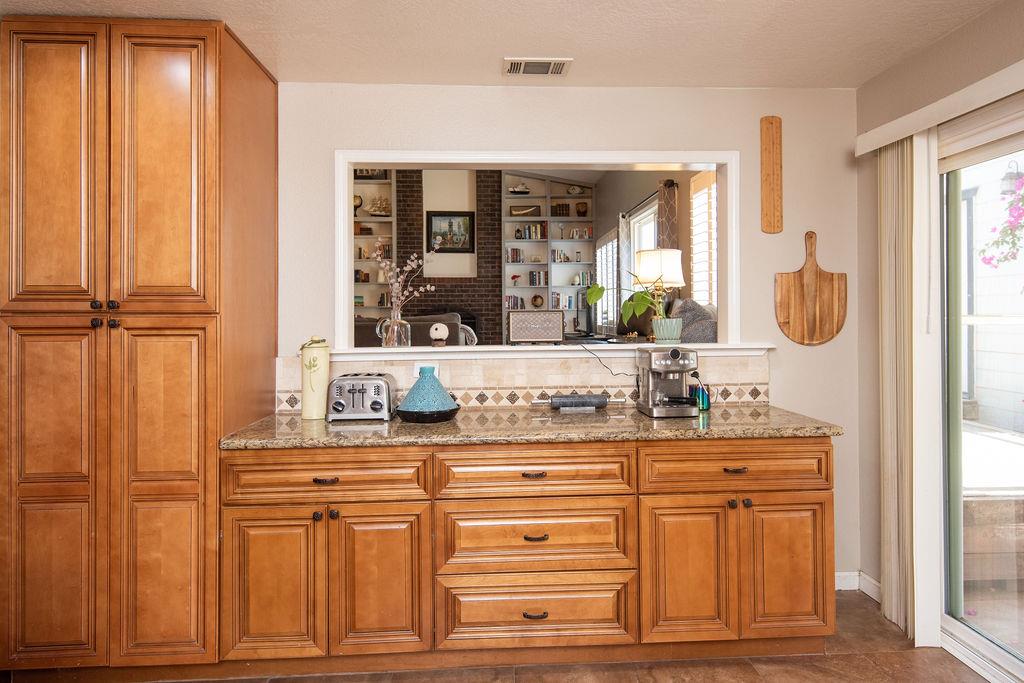 1937 Sugar Pine Dr, Oakdale, CA 95361