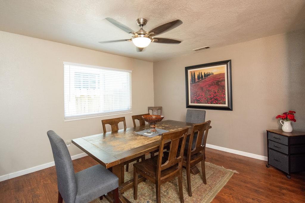 1937 Sugar Pine Dr, Oakdale, CA 95361