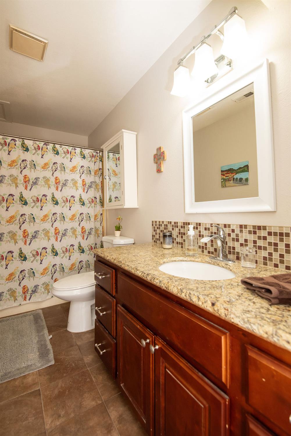 1937 Sugar Pine Dr, Oakdale, CA 95361