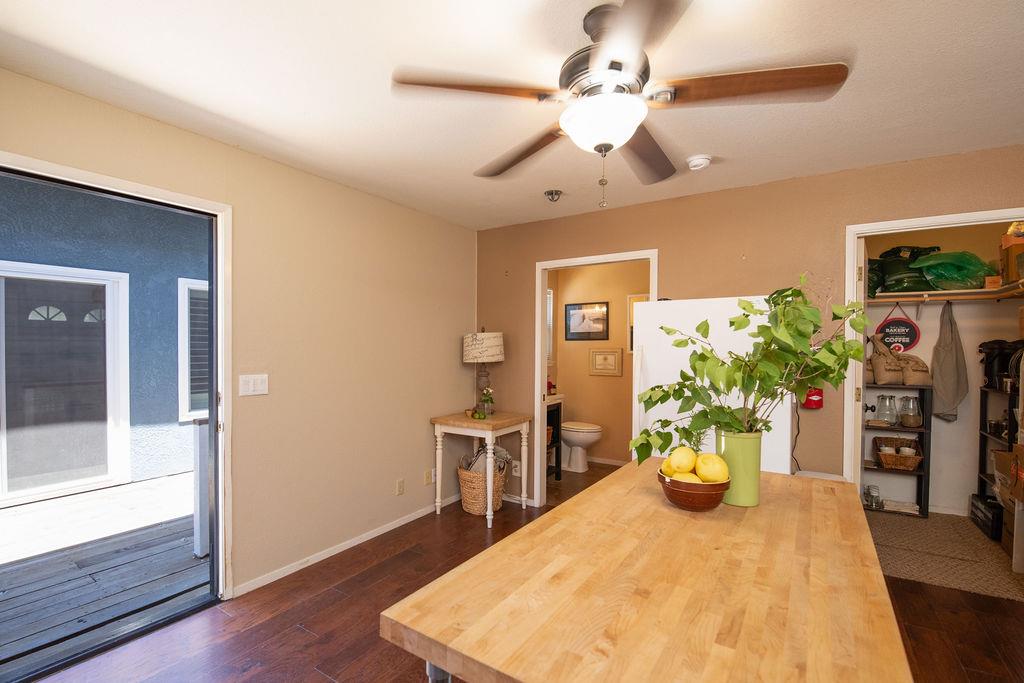 1937 Sugar Pine Dr, Oakdale, CA 95361