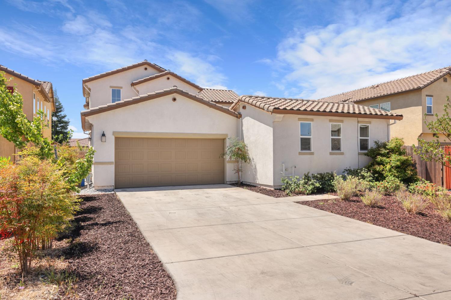 1457 W Woodward Ave, Manteca, CA 95337