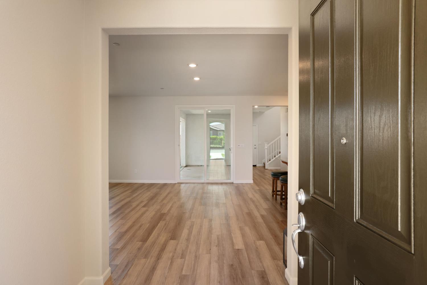 1457 W Woodward Ave, Manteca, CA 95337