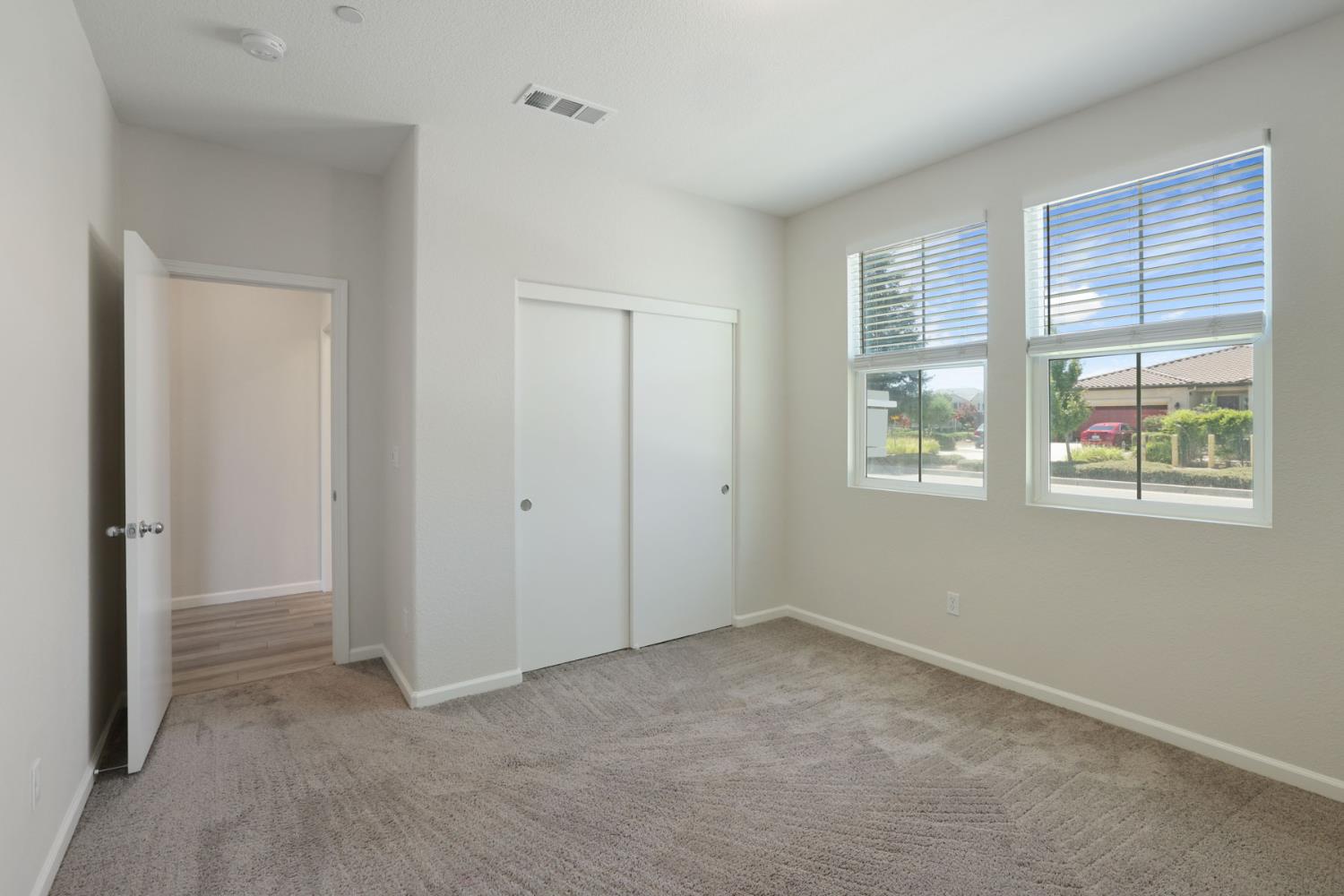1457 W Woodward Ave, Manteca, CA 95337