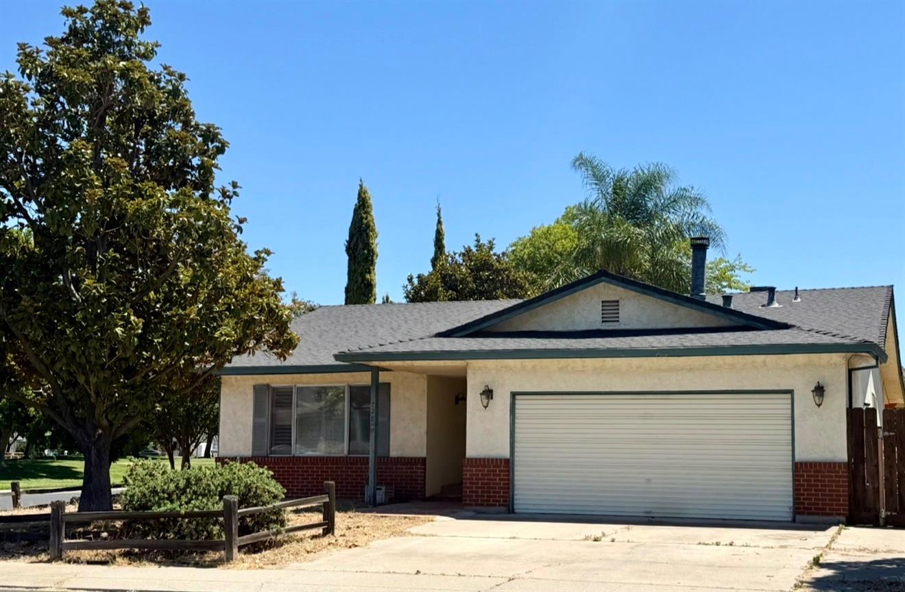 728 Agate Ave, Manteca, CA 95336