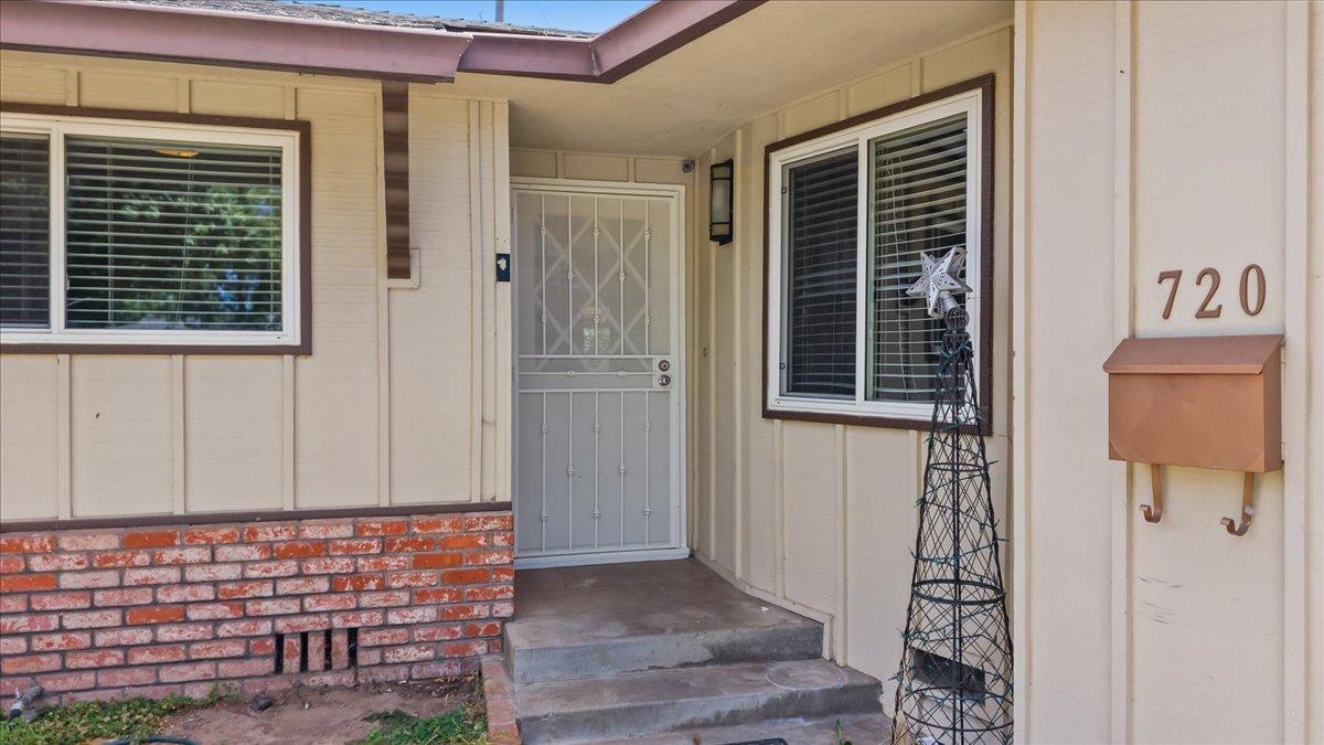 720 Woodrow Ave, Modesto, CA 95350