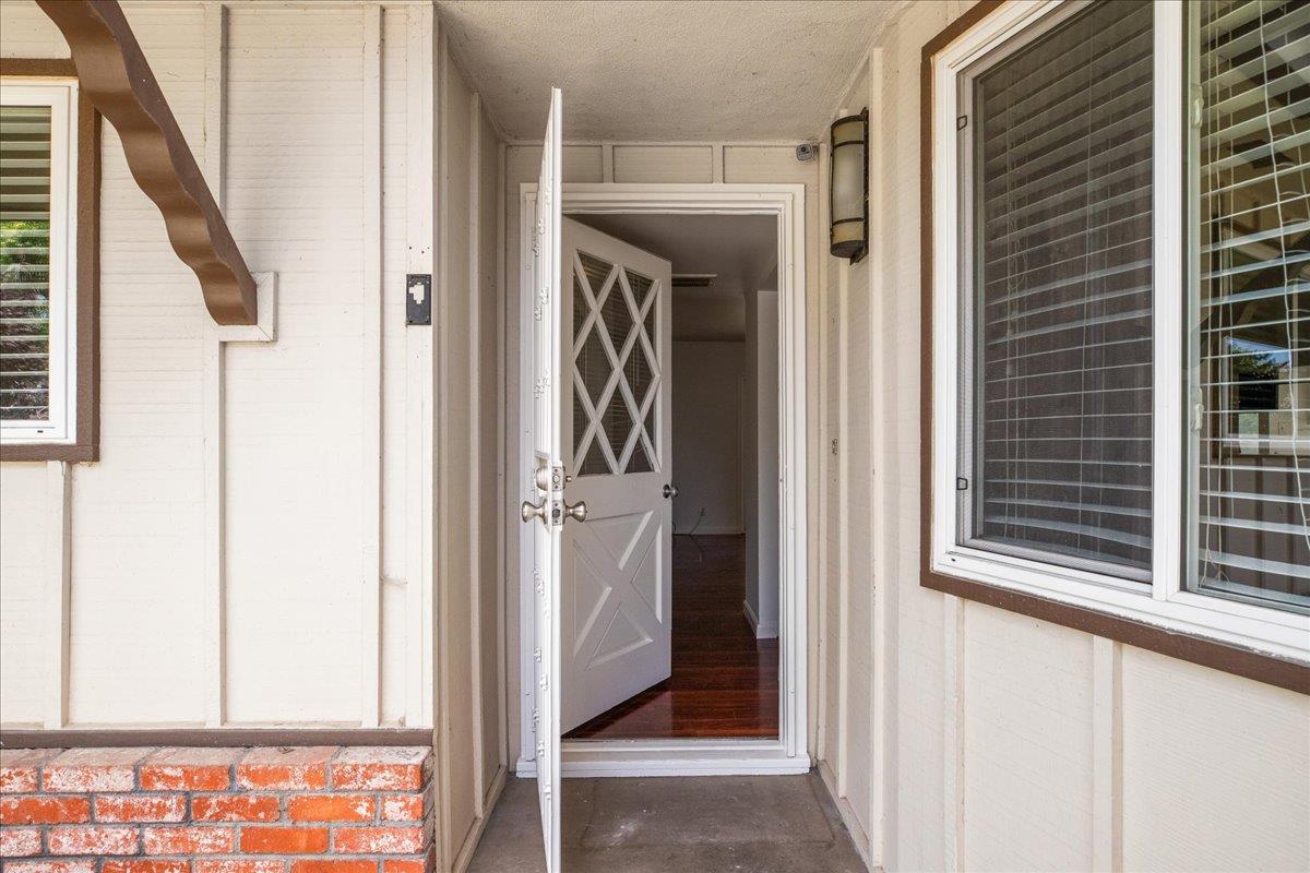 720 Woodrow Ave, Modesto, CA 95350