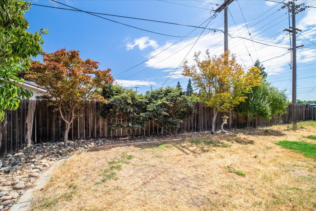 720 Woodrow Ave, Modesto, CA 95350