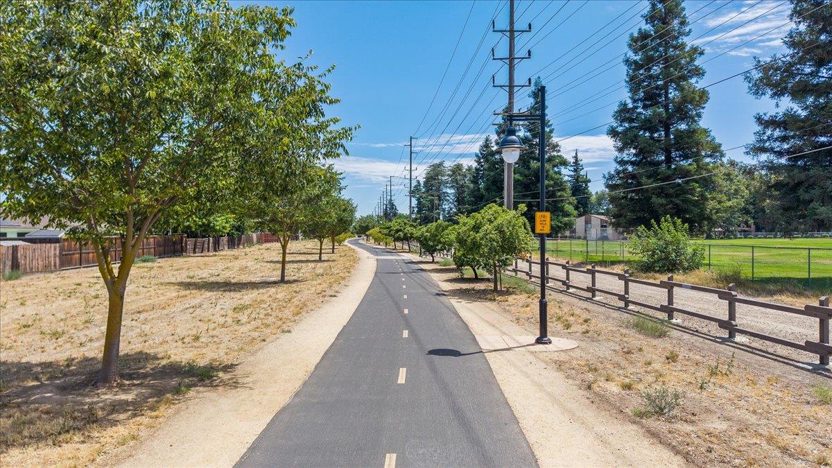 720 Woodrow Ave, Modesto, CA 95350