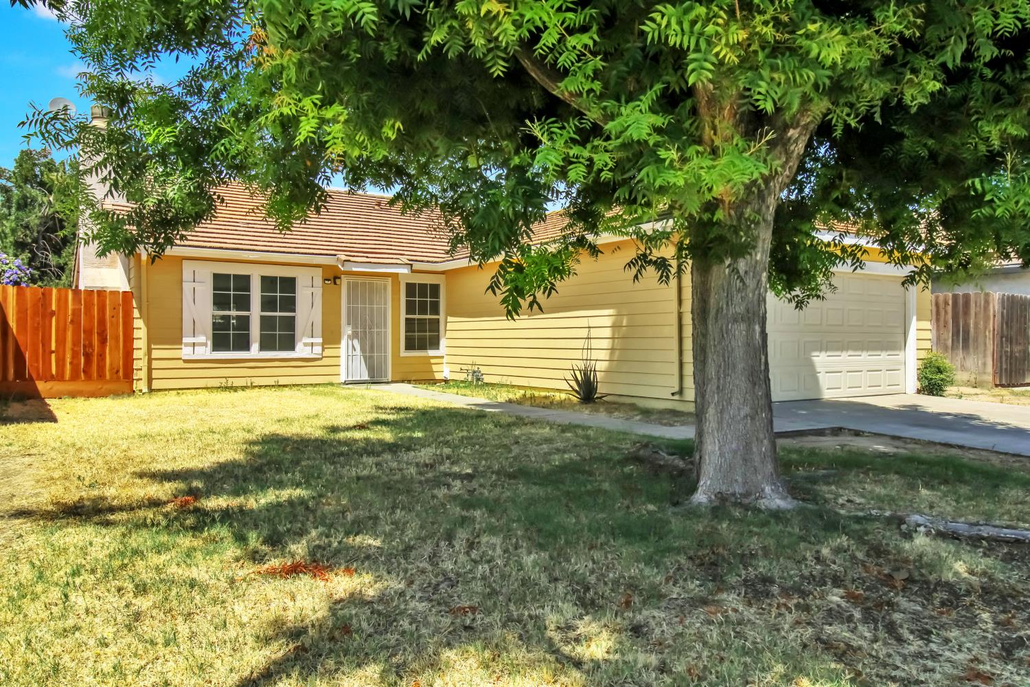 1925 Central Park Way, Ceres, CA 95351