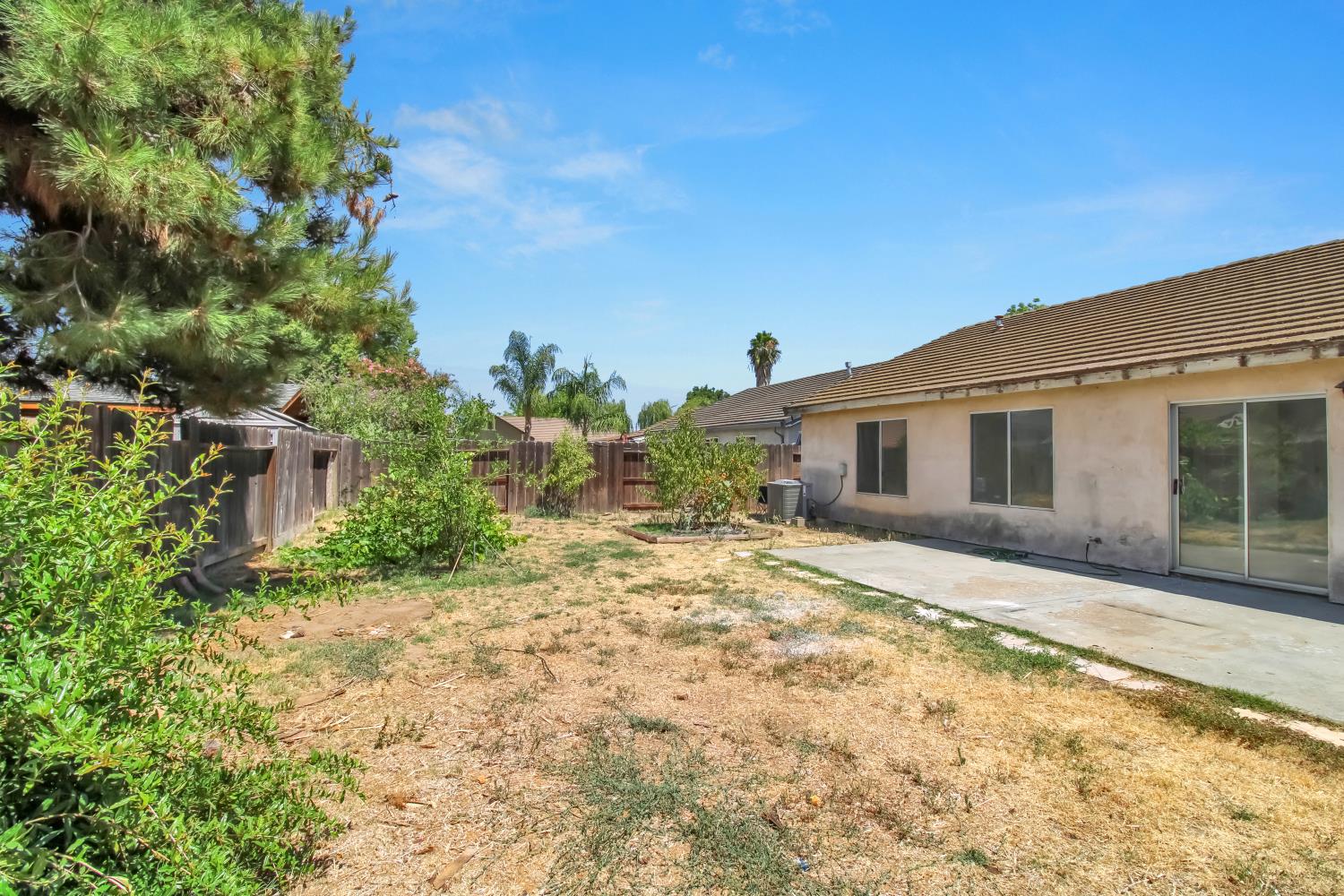1925 Central Park Way, Ceres, CA 95351