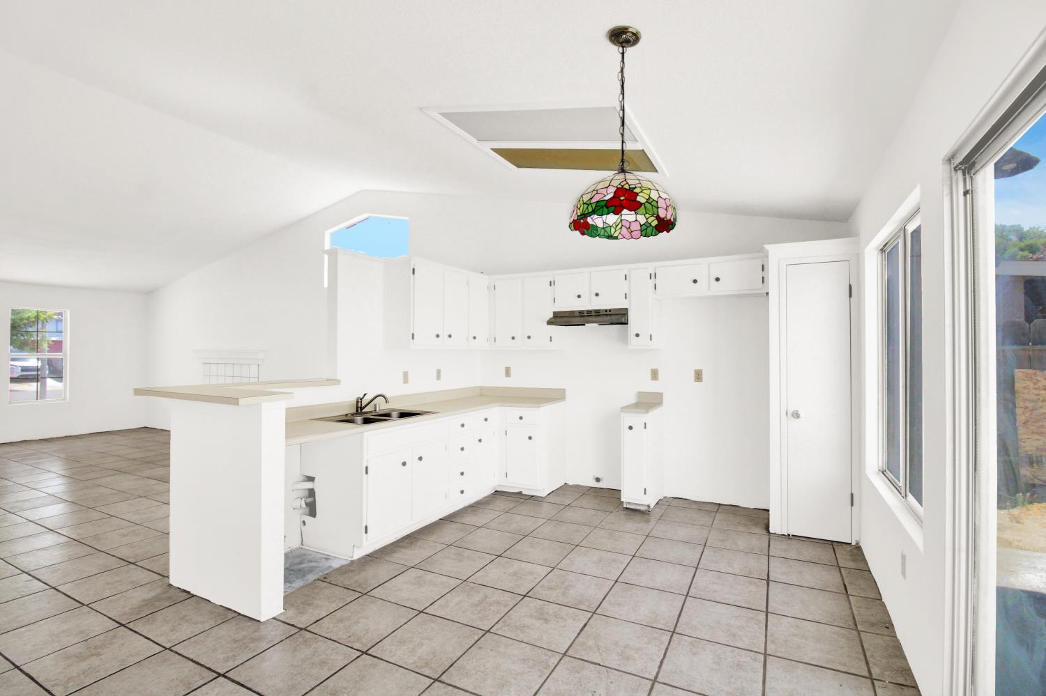 1925 Central Park Way, Ceres, CA 95351