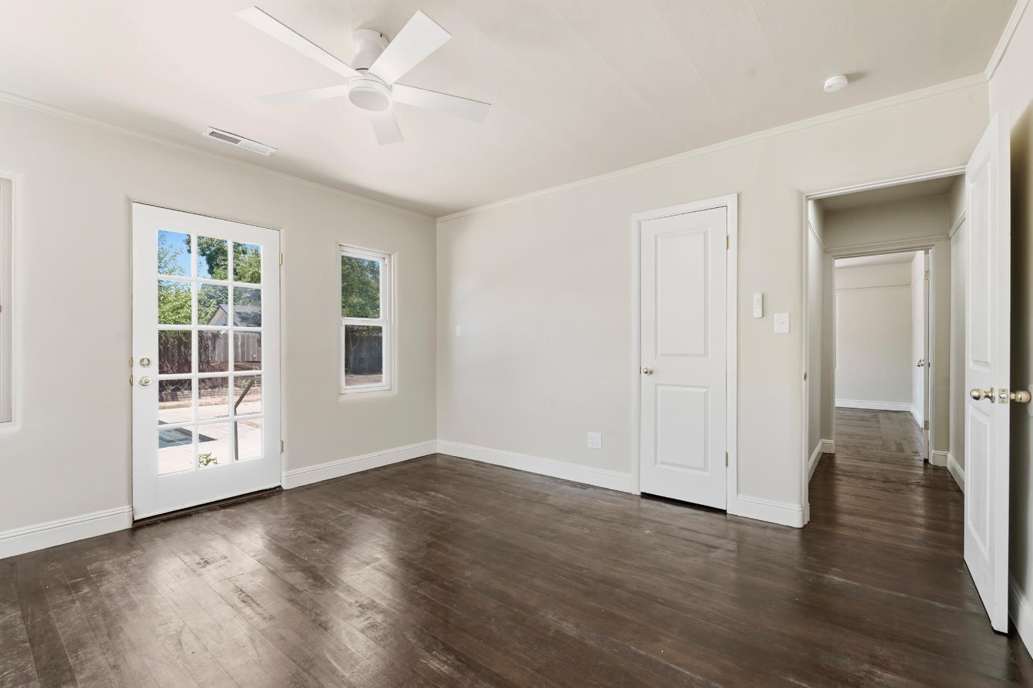 1015 College Ave, Modesto, CA 95350