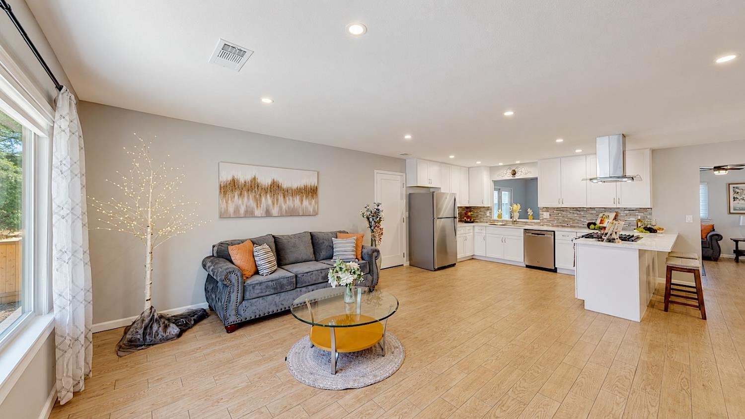 1820 Ogden Way, Turlock, CA 95380