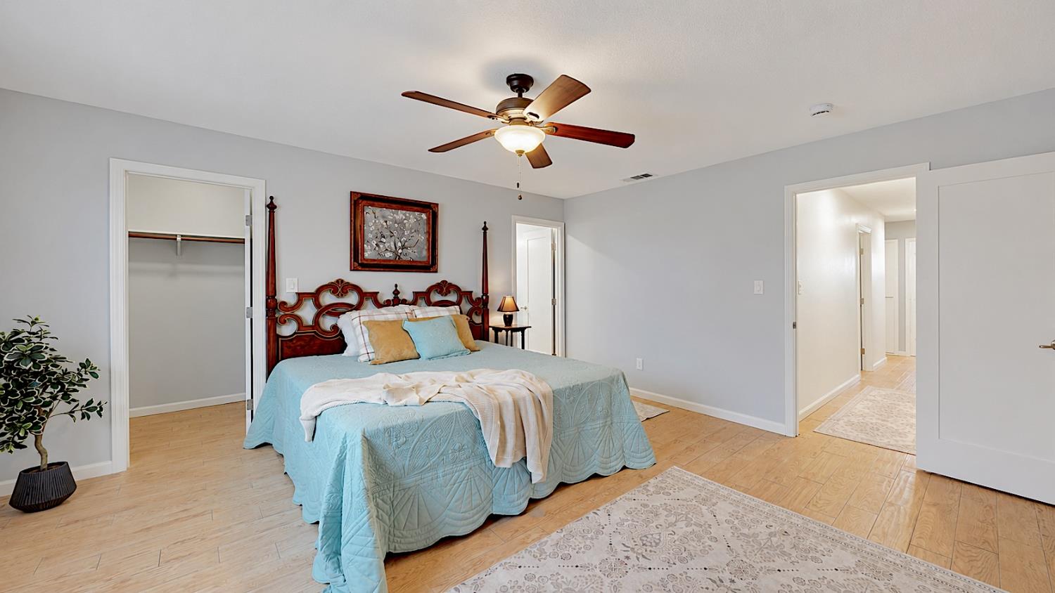 1820 Ogden Way, Turlock, CA 95380