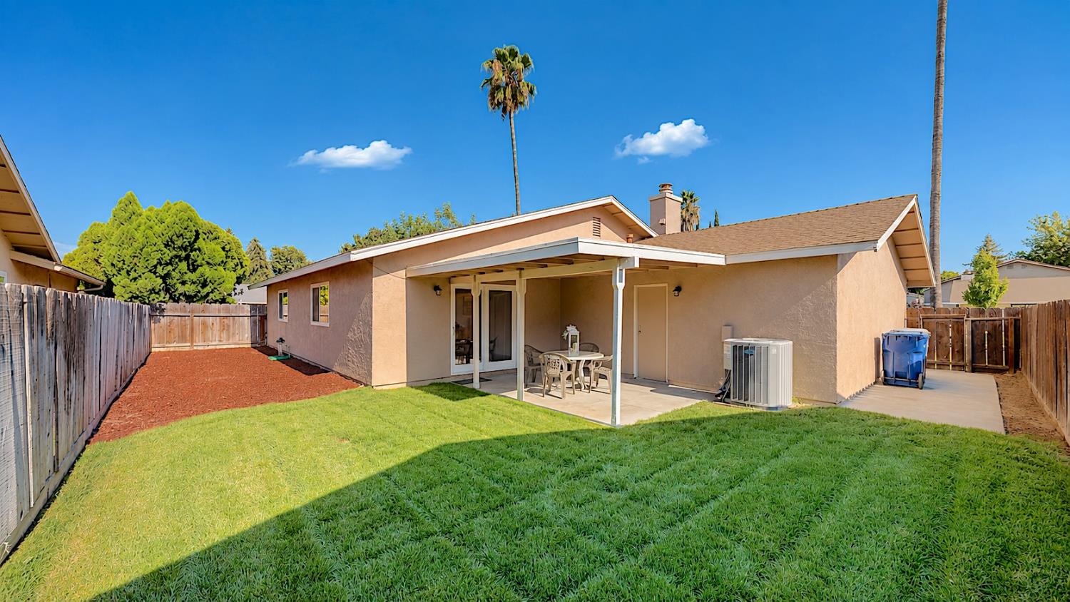 1820 Ogden Way, Turlock, CA 95380