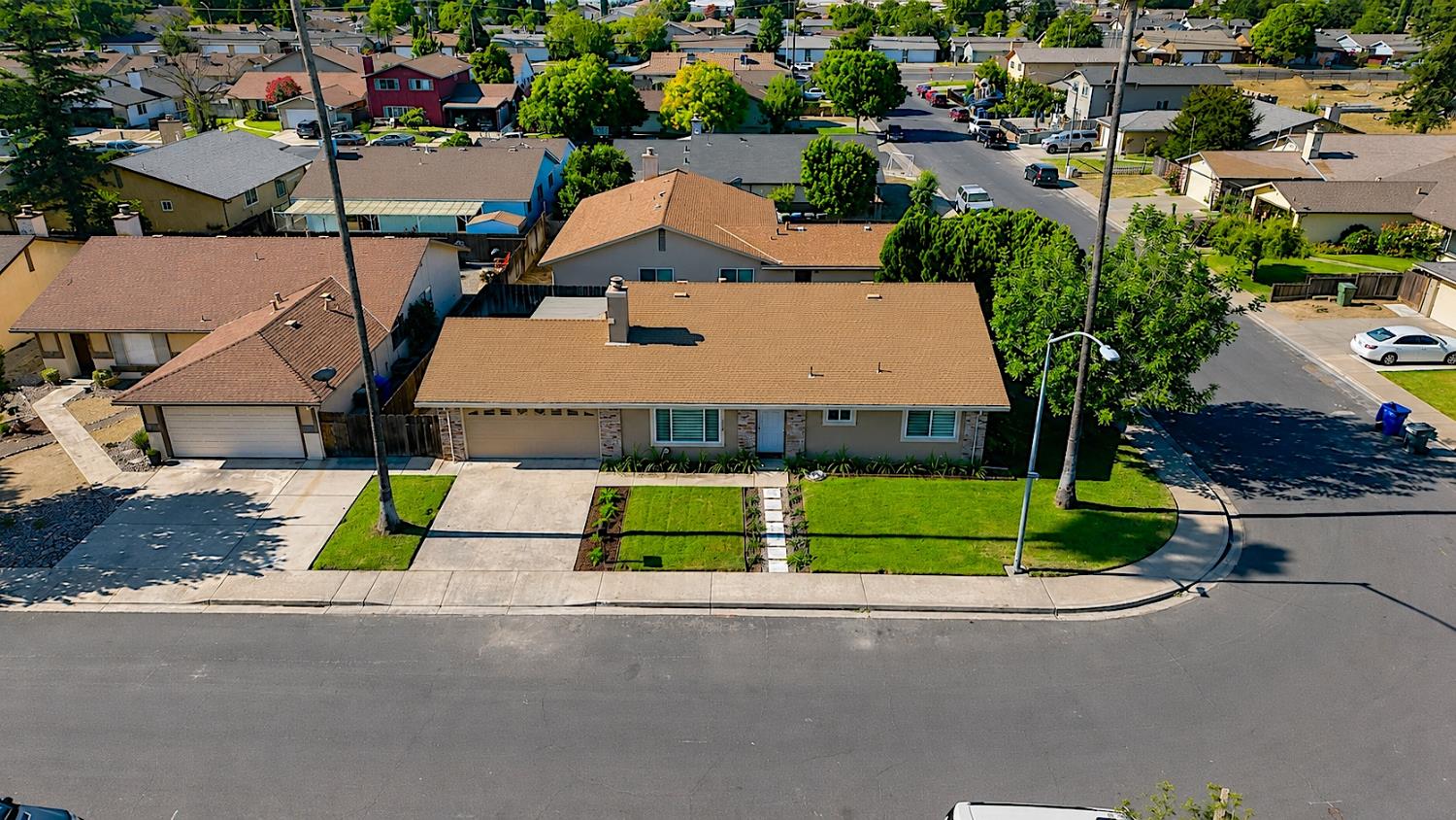1820 Ogden Way, Turlock, CA 95380