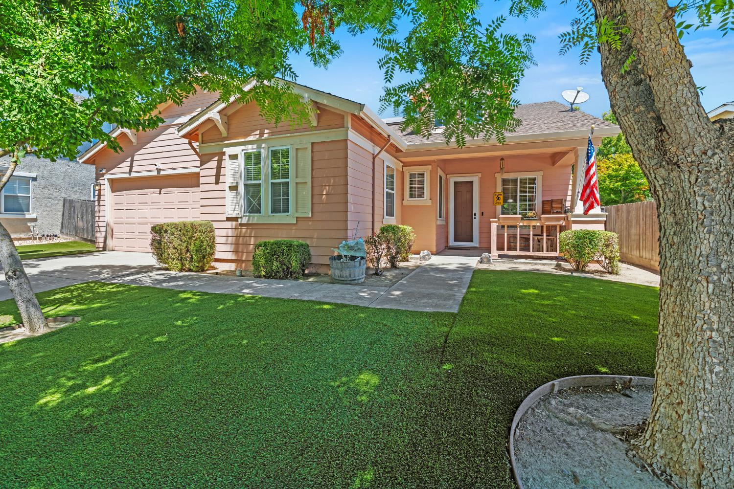 1442 Burchell Hill Dr, Oakdale, CA 95361