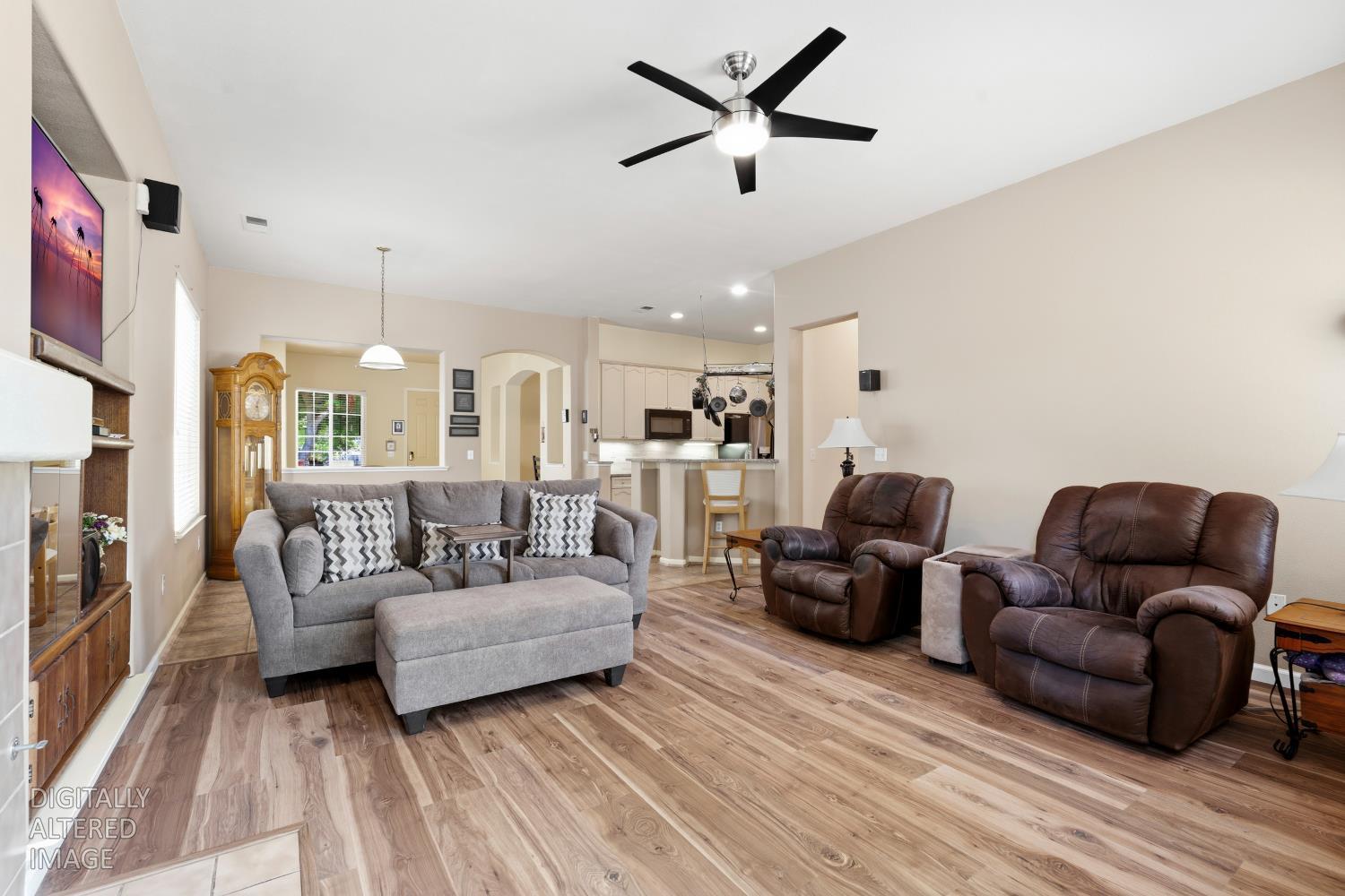 1442 Burchell Hill Dr, Oakdale, CA 95361
