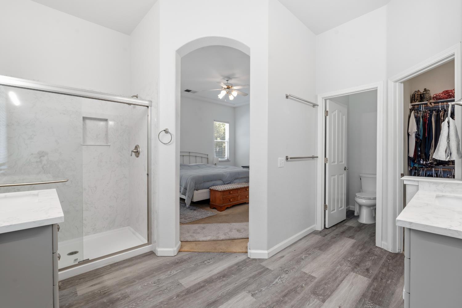 1442 Burchell Hill Dr, Oakdale, CA 95361