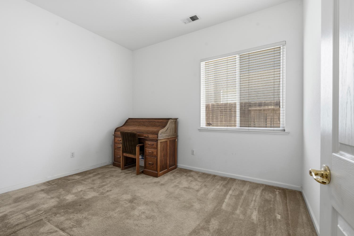 1442 Burchell Hill Dr, Oakdale, CA 95361