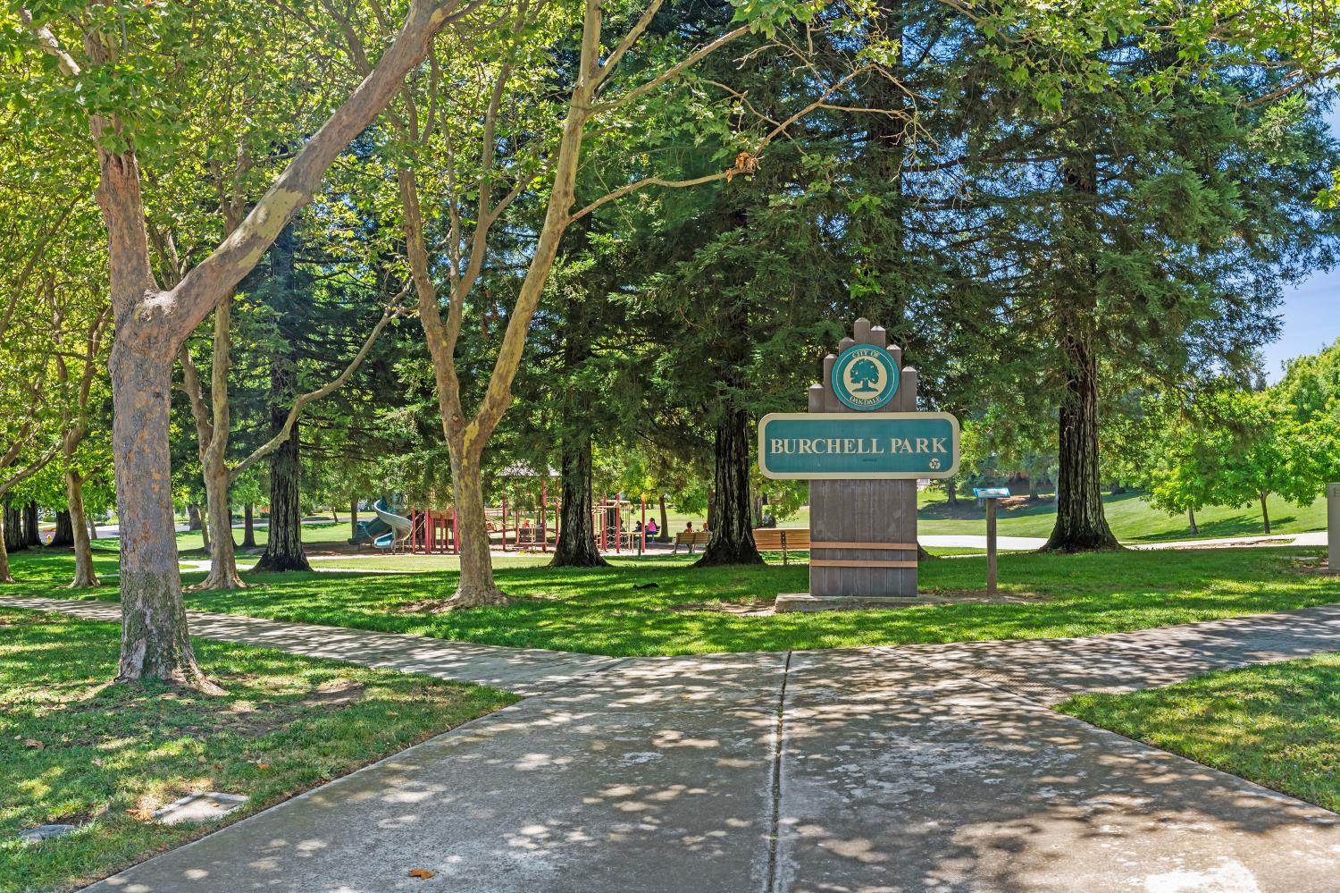 1442 Burchell Hill Dr, Oakdale, CA 95361