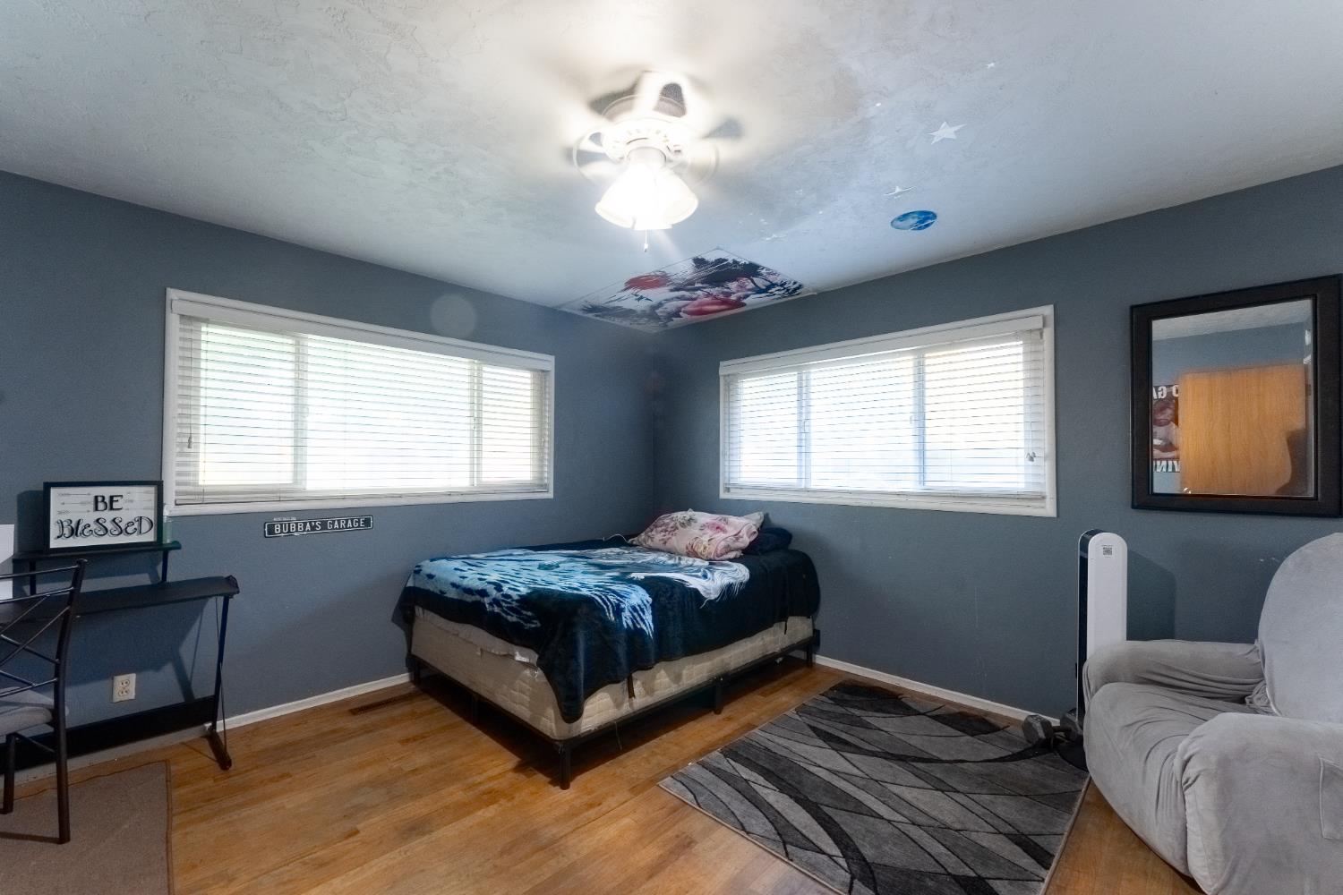 221 N Western Ave, Waterford, CA 95386