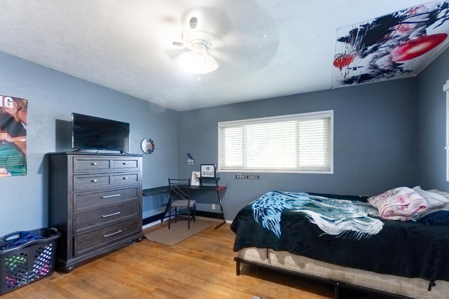 221 N Western Ave, Waterford, CA 95386
