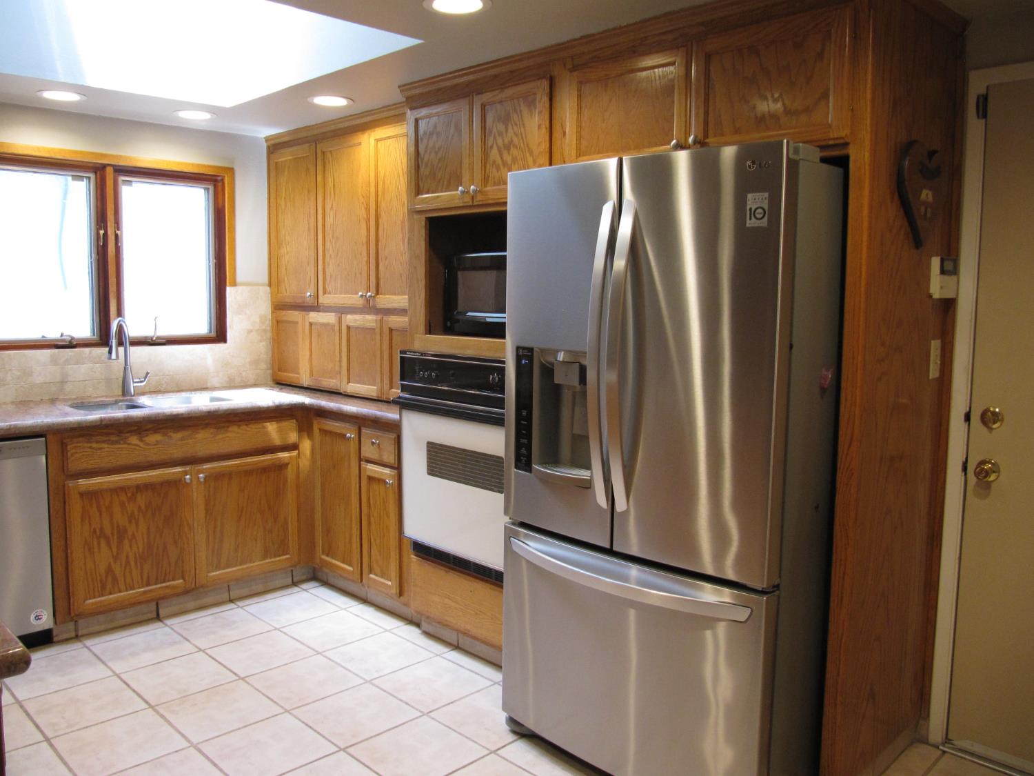 1033 Madison Ave, Los Banos, CA 93635