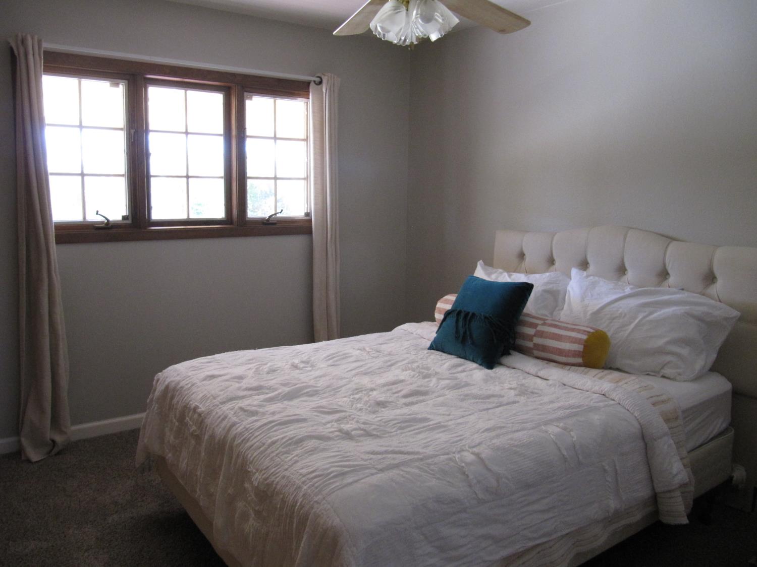 1033 Madison Ave, Los Banos, CA 93635