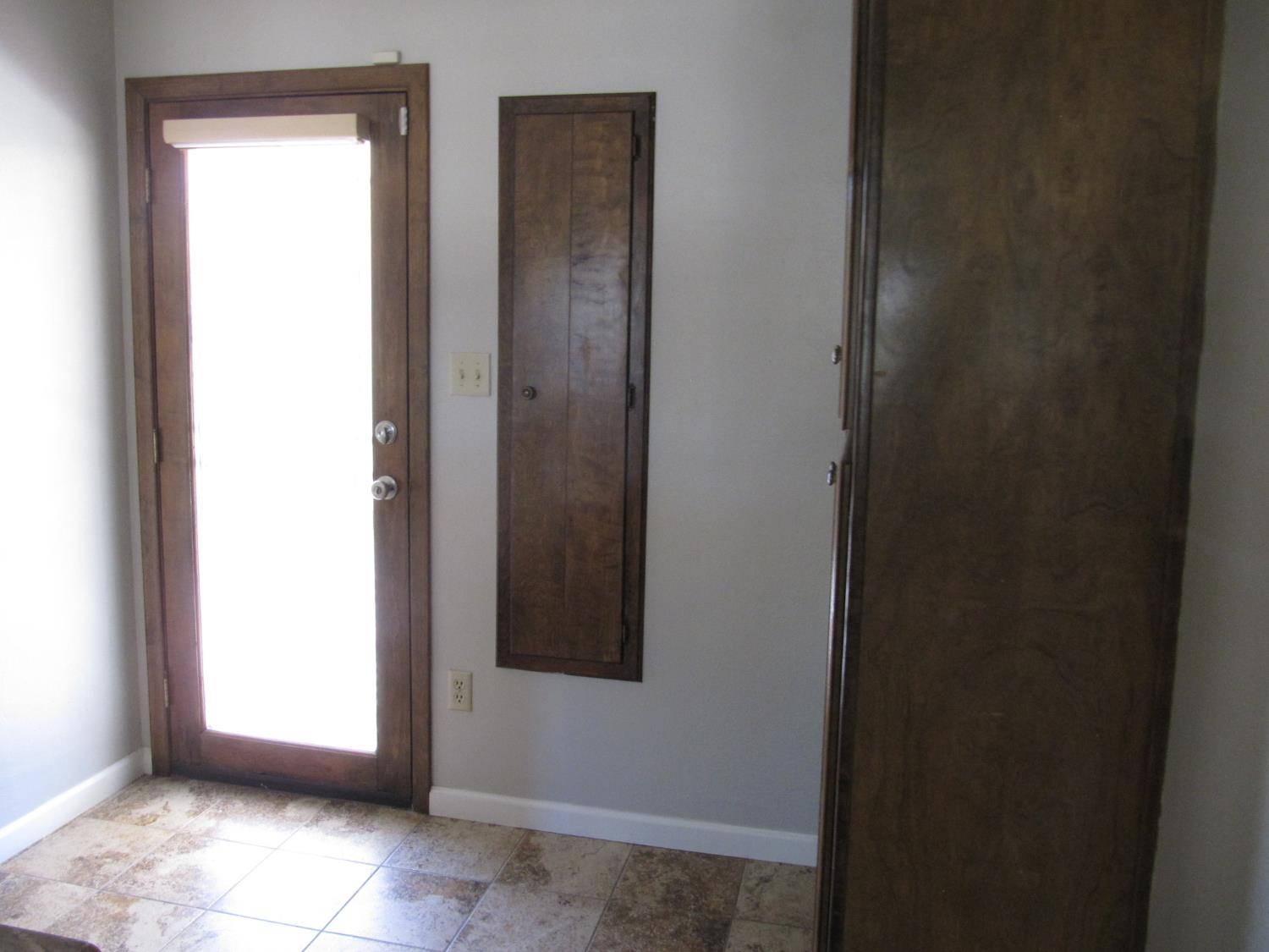 1033 Madison Ave, Los Banos, CA 93635