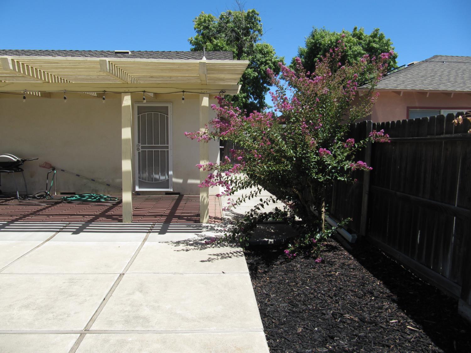 1033 Madison Ave, Los Banos, CA 93635